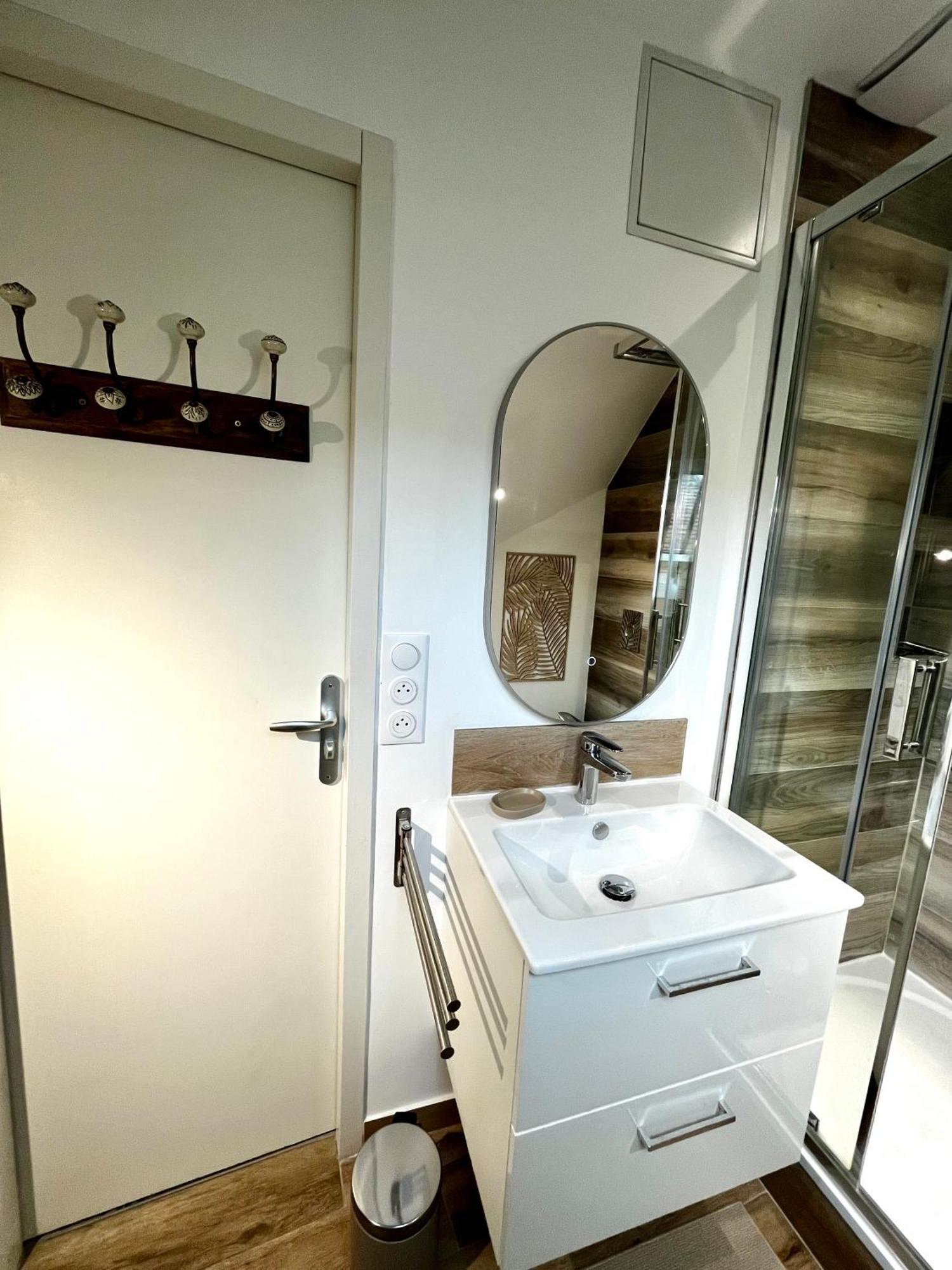 Le Cite Apartment Dijon Bagian luar foto